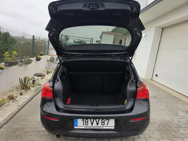 BMW 116 2018 - 16900 EUR, 135419 km - AUTO.MOTO.pt - 135419km - foto 6 de 73