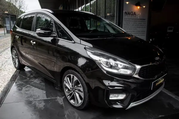 Kia Carens 2018 - 10790 EUR, 241075 km - AUTO.MOTO.pt - 241075km - foto 6 de 40