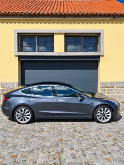 Tesla Model 3 2019 — foto 3 de 19