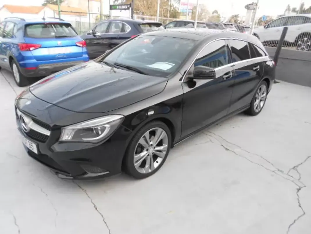 Mercedes-Benz CLA 200 2016 - 21500 EUR, 214696 km - AUTO.MOTO.pt - 214696km - foto 2 de 11