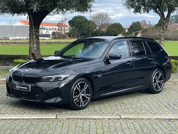 BMW 330 2022 - 36900 EUR, 97000 km - AUTO.MOTO.pt - 97000km - foto 2 de 48