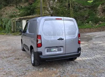 Peugeot PARTNER PREMIUM C/IVA 3L 1.5BLUEHDI 2023 - 14450 EUR, 144000 km - AUTO.MOTO.pt - 144000km - foto 7 de 13
