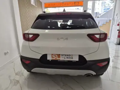 Kia Stonic 2024 - 16500 EUR, 45414 km - 45414km - foto 6 de 26