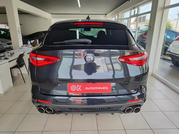 Alfa Romeo Stelvio 2021 - 63500 EUR, 68900 km - AUTO.MOTO.pt - 68900km - foto 10 de 33