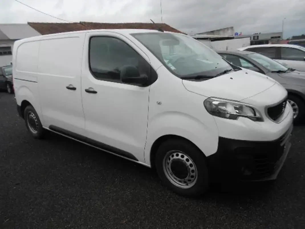 Peugeot Expert 2018 - 21000 EUR, 106600 km - AUTO.MOTO.pt - 106600km - foto 3 de 13