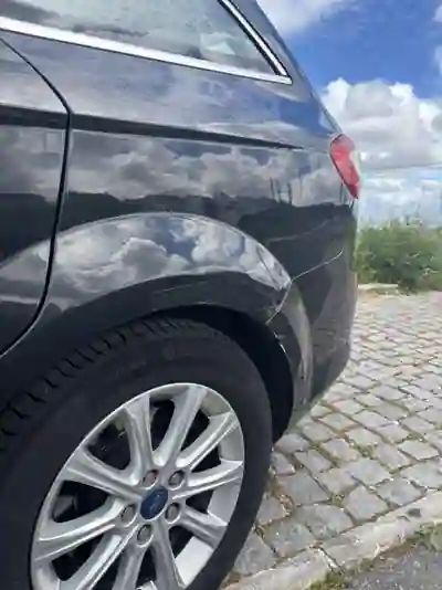 Ford Mondeo 2014 - 7490 EUR, 195600 km - AUTO.MOTO.pt - 195600km - foto 5 de 14