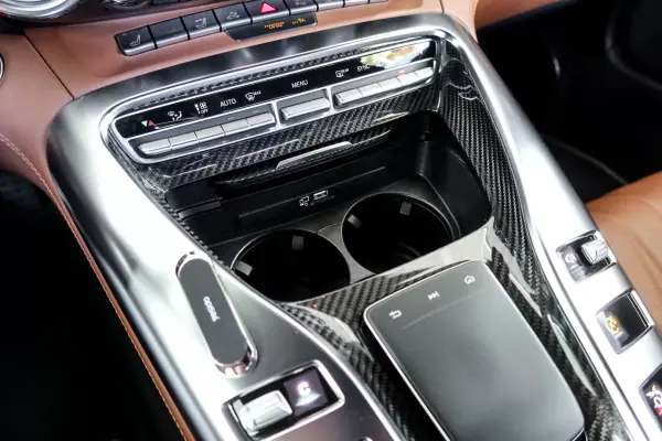Mercedes-Benz AMG GT 2019 - 170000 EUR, 39913 km - AUTO.MOTO.pt - 39913km - foto 17 de 23