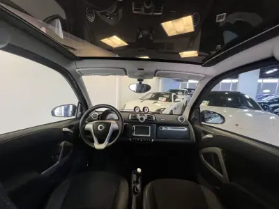 Smart ForTwo Coupé 2013 - 7990 EUR, 165000 km - AUTO.MOTO.pt - 165000km - foto 12 de 47