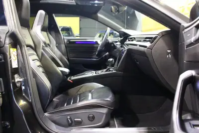 Volkswagen Arteon 2021 - 25400 EUR, 209040 km - AUTO.MOTO.pt - 209040km - foto 21 de 40