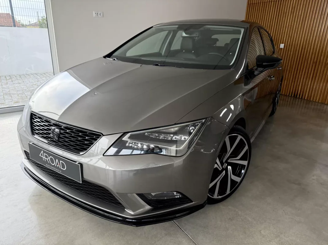 SEAT Leon 2015 - 14000 EUR, 181000 km - AUTO.MOTO.pt - 181000km - foto 3 de 92