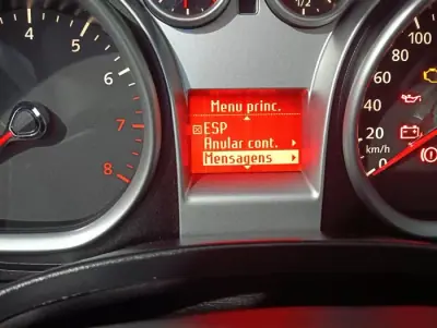 Ford Focus SW 2010 - 5990 EUR, 112000 km - AUTO.MOTO.pt - 112000km - foto 28 de 51
