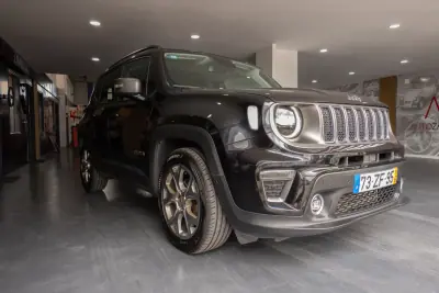 Jeep Renegade 2019 - 17900 EUR, 106000 km - AUTO.MOTO.pt - 106000km - foto 2 de 19