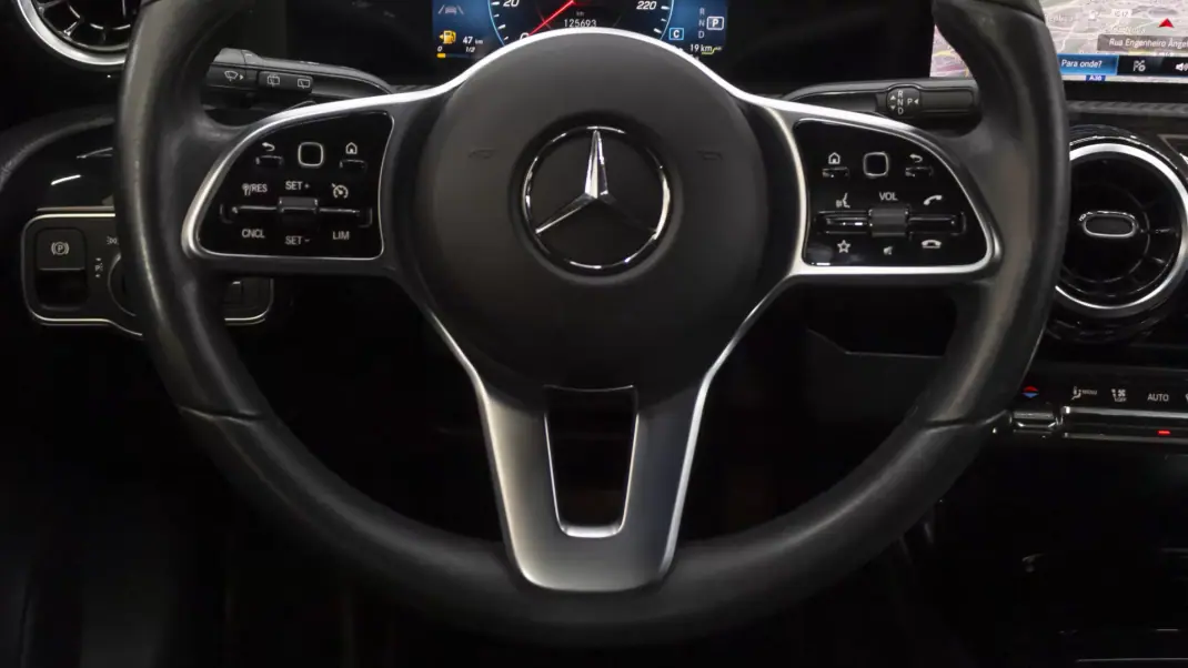 Mercedes-Benz A 250 2021 - 22900 EUR, 125000 km - AUTO.MOTO.pt - 125000km - foto 21 de 37