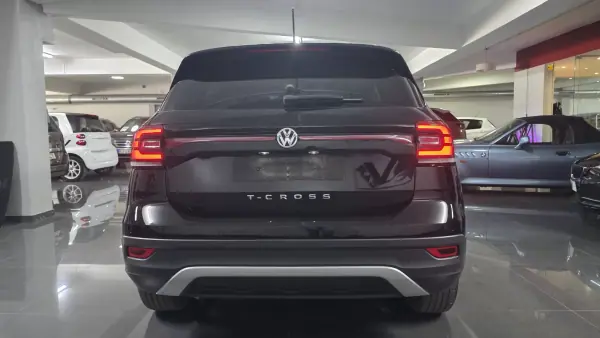 Volkswagen T-Cross 2020 - 17490 EUR, 120000 km - AUTO.MOTO.pt - 120000km - foto 27 de 35