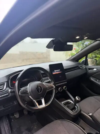 Renault Clio 2019 - 14990 EUR, 118220 km - AUTO.MOTO.pt - 118220km - foto 7 de 8