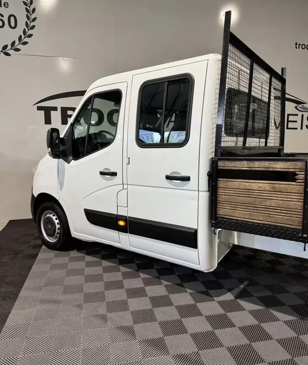 Renault Master 2019 - 18490 EUR, 264950 km - 264950km - foto 33 de 38