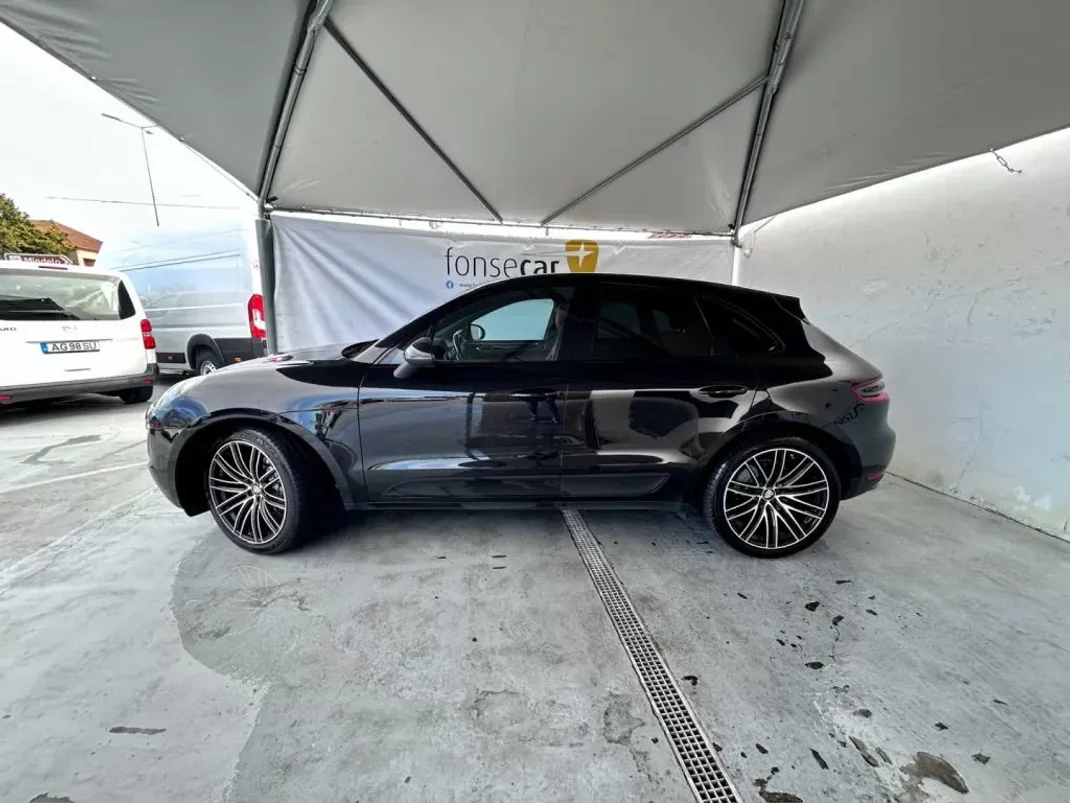 Porsche Macan 2015 - 43000 EUR, 175400 km - AUTO.MOTO.pt - 175400km - foto 10 de 19