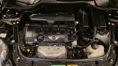 MINI Cooper 2010 - 9900 EUR, 144067 km - AUTO.MOTO.pt - 144067km - foto 26 de 56