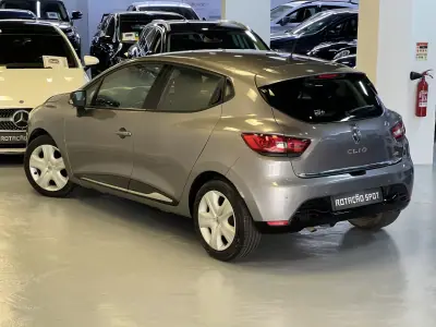 Renault Clio 2013 - 7990 EUR, 160000 km - 160000km - foto 10 de 38