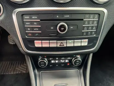 Mercedes-Benz A 180 2018 - 17900 EUR, 73000 km - AUTO.MOTO.pt - 73000km - foto 15 de 17