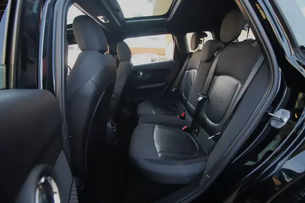 MINI Clubman 2017 - 14990 EUR, 195000 km - 195000km - foto 19 de 29
