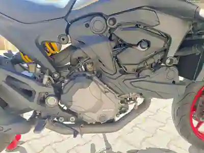 Ducati Monster 937 SP 2021 - 8375 EUR, 30000 km - AUTO.MOTO.pt - 30000km - foto 5 de 11