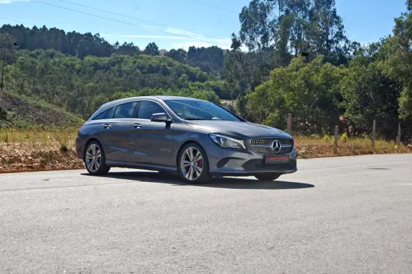 Mercedes-Benz CLA 180 2017 - 17500 EUR, 146355 km - AUTO.MOTO.pt - 146355km - foto 3 de 11