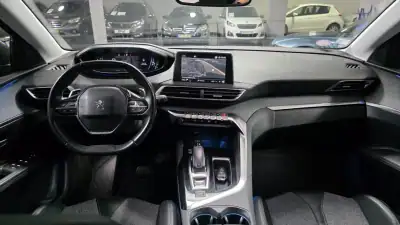Peugeot 3008 2017 - 17990 EUR, 91000 km - AUTO.MOTO.pt - 91000km - foto 12 de 48