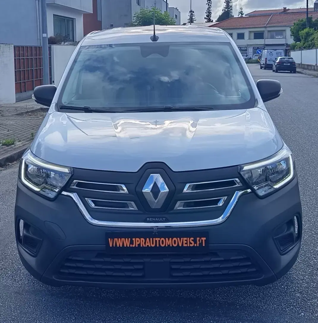 Renault Kangoo E-Tech 2022 - 16990 EUR, 30146 km - AUTO.MOTO.pt - 30146km - foto 2 de 16