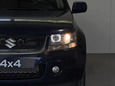 Suzuki Grand Vitara 2006 - 10500 EUR, 189809 km - AUTO.MOTO.pt - 189809km - foto 4 de 20