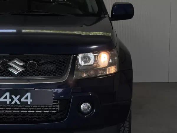 Suzuki Grand Vitara 2006 - 10500 EUR, 189809 km - AUTO.MOTO.pt - 189809km - foto 4 de 20
