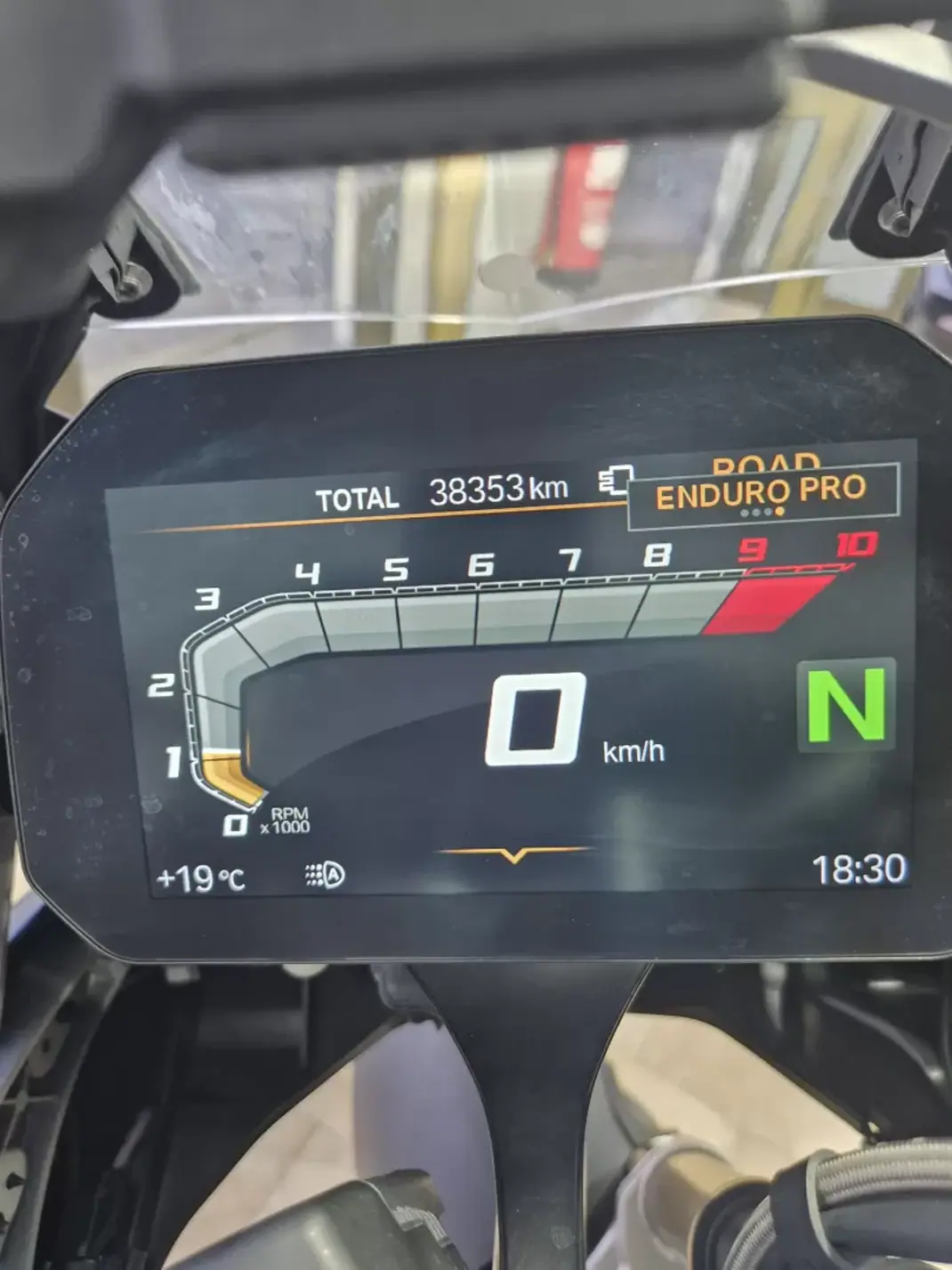 BMW R 1200 GS Adventure 2018 - 16000 EUR, 38000 km - AUTO.MOTO.pt - 38000km - foto 29 de 43