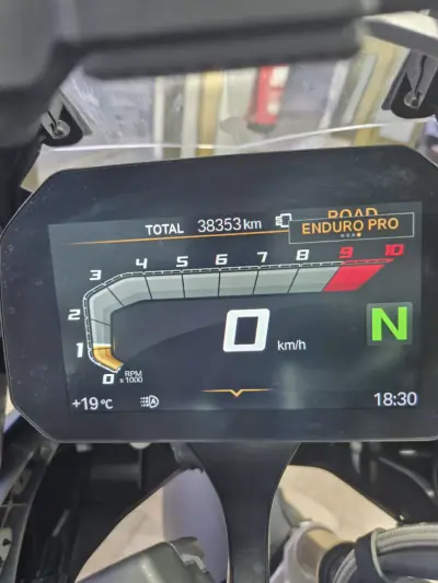 BMW R 1200 GS Adventure 2018 - 16000 EUR, 38000 km - AUTO.MOTO.pt - 38000km - foto 29 de 43