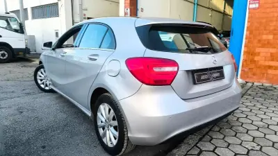 Mercedes-Benz A 180 2014 - 15800 EUR, 180000 km - AUTO.MOTO.pt - 180000km - foto 18 de 23