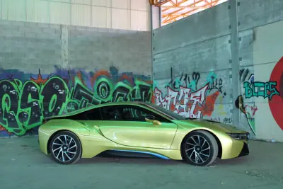 BMW i8 2016 - 62000 EUR, 97000 km - AUTO.MOTO.pt - 97000km - foto 3 de 8