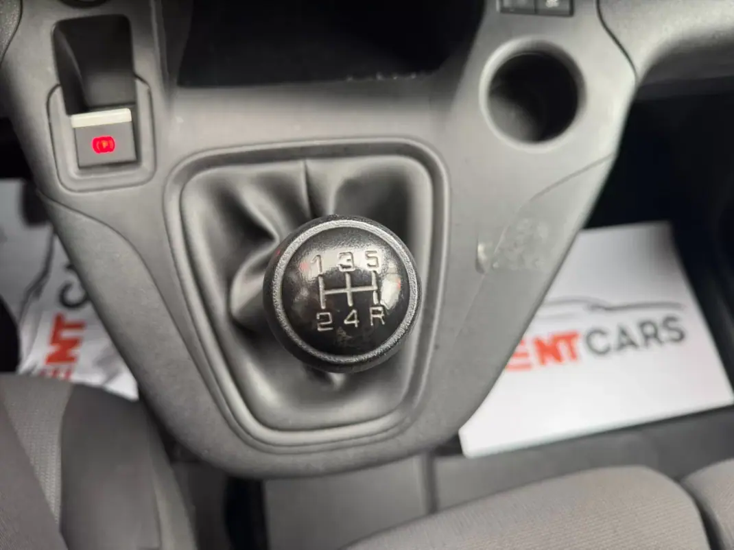 Peugeot PARTNER 1.6 BlueHDi L1 Pro 2019 - 11500 EUR, 172861 km - AUTO.MOTO.pt - 172861km - foto 5 de 11