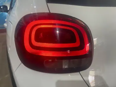 Citroën C3 2019 - 8999 EUR, 91000 km - AUTO.MOTO.pt - 91000km - foto 22 de 39