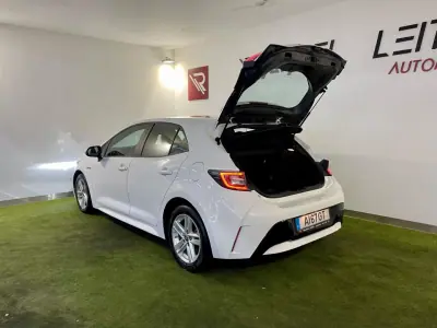 Toyota Corolla 2021 - 19500 EUR, 128000 km - AUTO.MOTO.pt - 128000km - foto 31 de 33