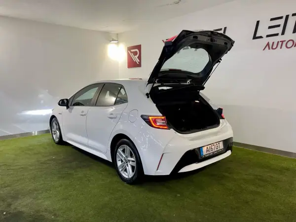 Toyota Corolla 2021 - 19500 EUR, 128000 km - AUTO.MOTO.pt - 128000km - foto 31 de 33