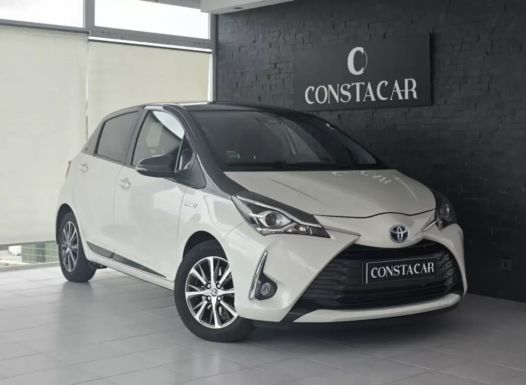 Toyota Yaris 2020 - 18950 EUR, 77356 km - AUTO.MOTO.pt - 77356km - foto 1 de 28
