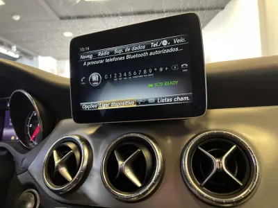 Mercedes-Benz CLA 180 2018 - 19990 EUR, 135000 km - AUTO.MOTO.pt - 135000km - foto 34 de 39
