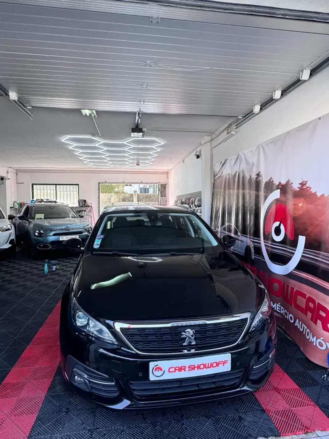 Peugeot 308 SW 2018 - 10900 EUR, 165000 km - AUTO.MOTO.pt - 165000km - foto 2 de 14
