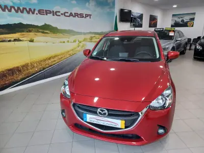 Mazda 2 2015 - 10890 EUR, 32931 km - foto 2 de 34