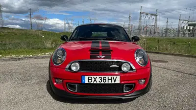 MINI Coupé 2012 - 10990 EUR, 178000 km - AUTO.MOTO.pt - 178000km - foto 3 de 18