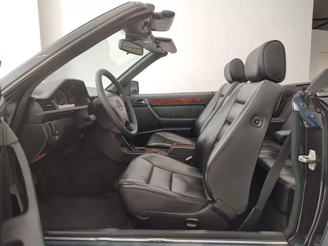 Mercedes-Benz E 220 1995 - 20500 EUR, 210000 km - 210000km - foto 26 de 46