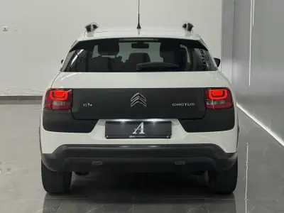 Citroën C4 Cactus 2017 - 13990 EUR, 163000 km - 163000km - foto 4 de 24