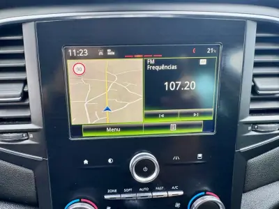 Renault Mégane 2016 - 14750 EUR, 142000 km - AUTO.MOTO.pt - 142000km - foto 17 de 24