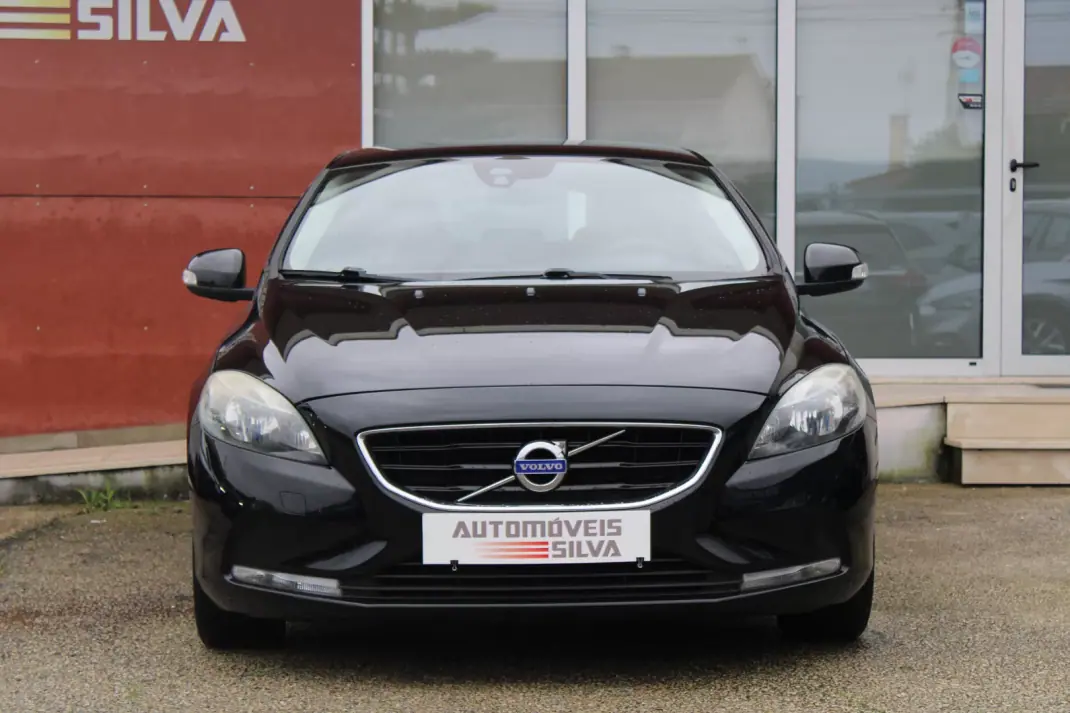 Volvo V40 2016 - 13990 EUR, 143000 km - AUTO.MOTO.pt - 143000km - foto 5 de 24