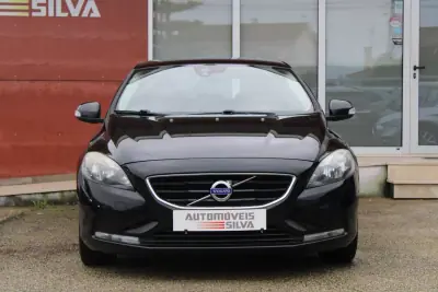 Volvo V40 2016 - 13990 EUR, 143000 km - AUTO.MOTO.pt - 143000km - foto 5 de 24