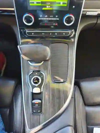 Renault Espace 2016 - 16450 EUR, 171955 km - AUTO.MOTO.pt - 171955km - foto 16 de 31